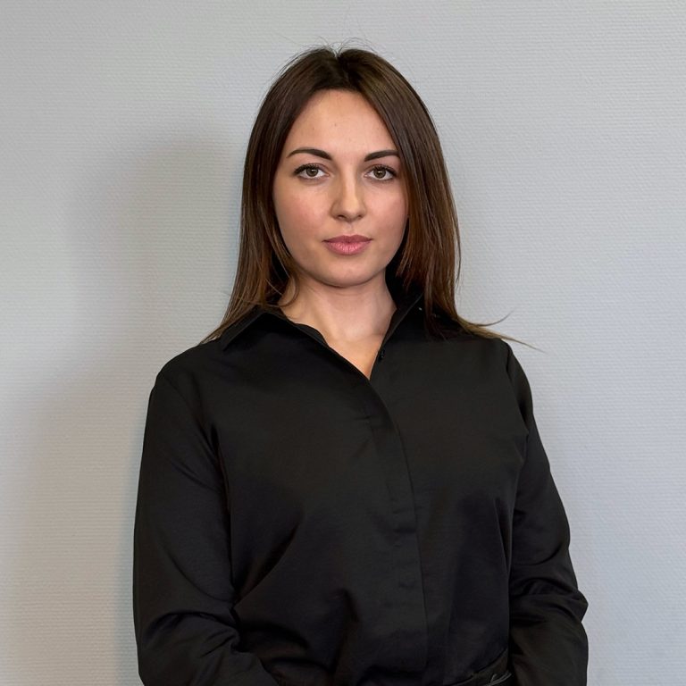 Яцук Елена